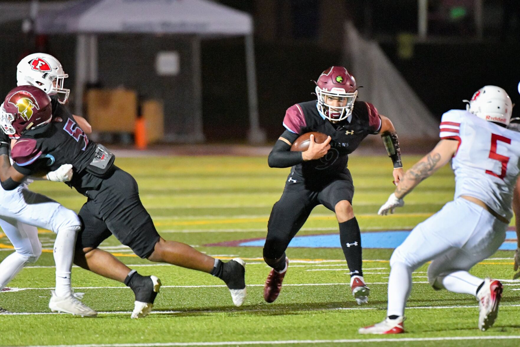 11/20/2020 - Football - C6 State Semifinal - Fox at De Smet